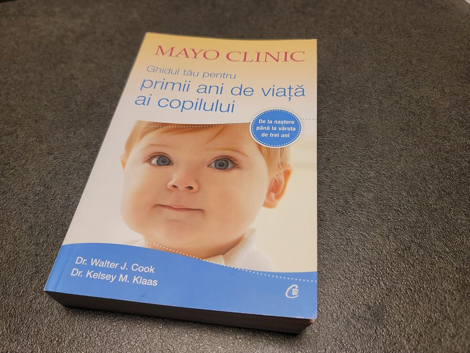 Carte "Ghidul tau pentru primii ani de viata ai copilului"