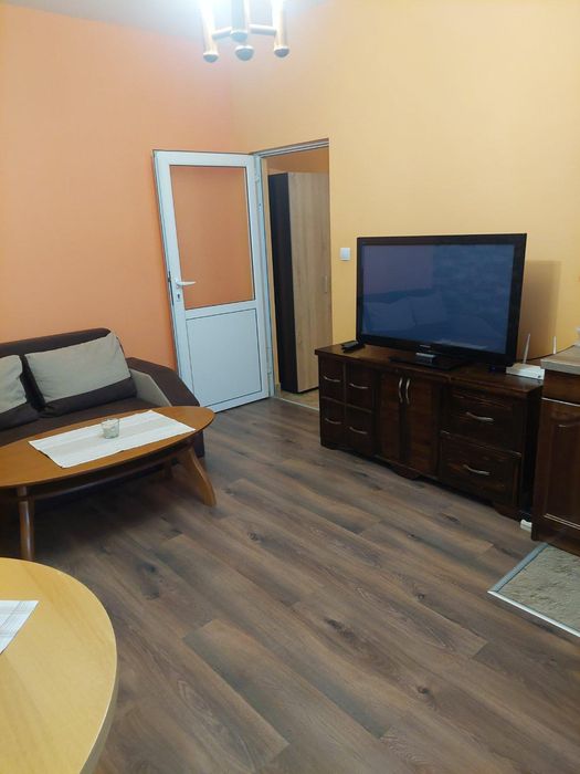 Дава се под наем Двустаен апартамент в Пловдив, Христо Смирненски - 50 кв.м за 315 € - Снимка #1