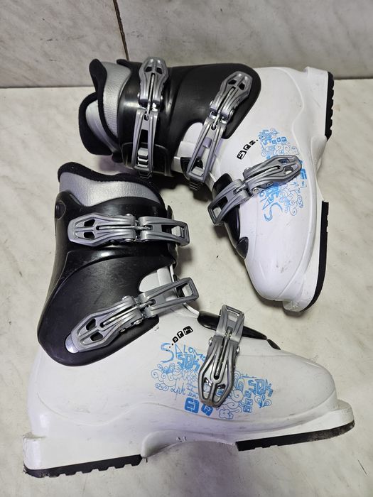 Clapari ski schi  Salomon  mondo 24-24,5  corespunde mărimii 38