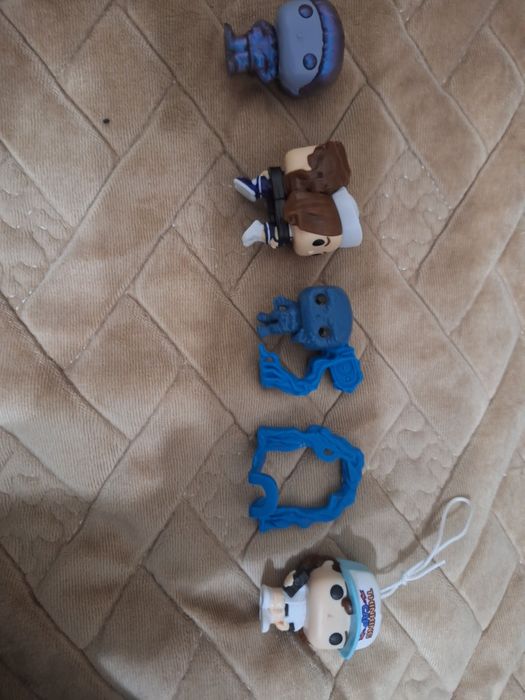 Могу либо продать либо обменять фигурки киндер
джой (дастин векна векн