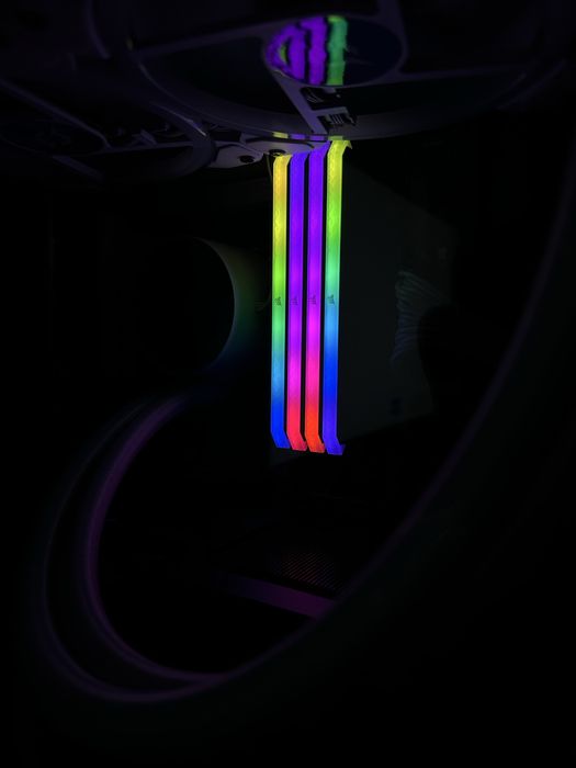 32 GB RAM Corsair Vengeance PRO RGB DDR4 3200Mhz Dual Channel