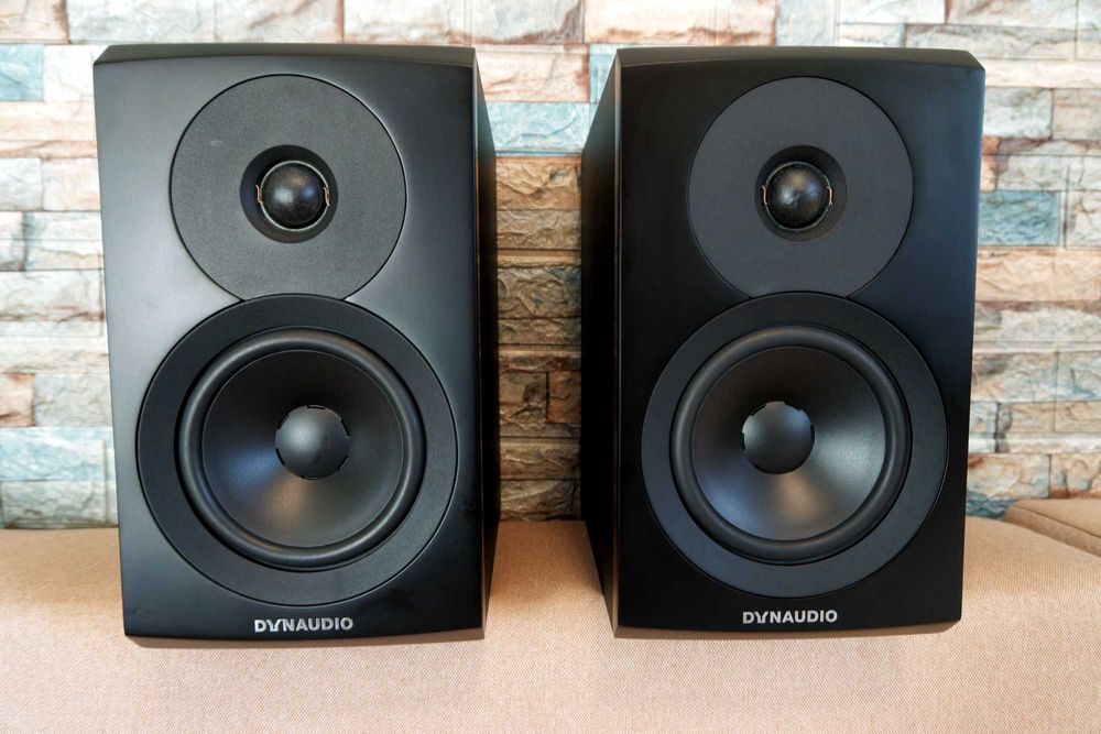 Dynaudio Emit 10