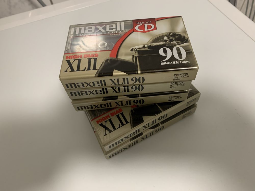 Vind casete audio Maxell XLII-90. Noi