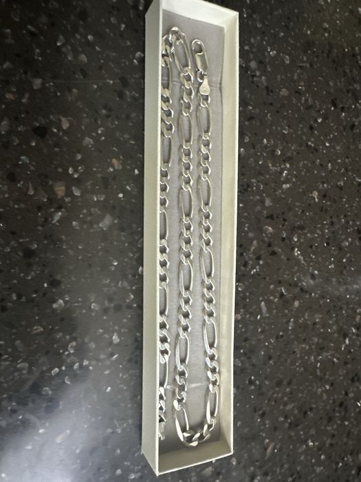 Цепь серебреная, с плетением Figaro