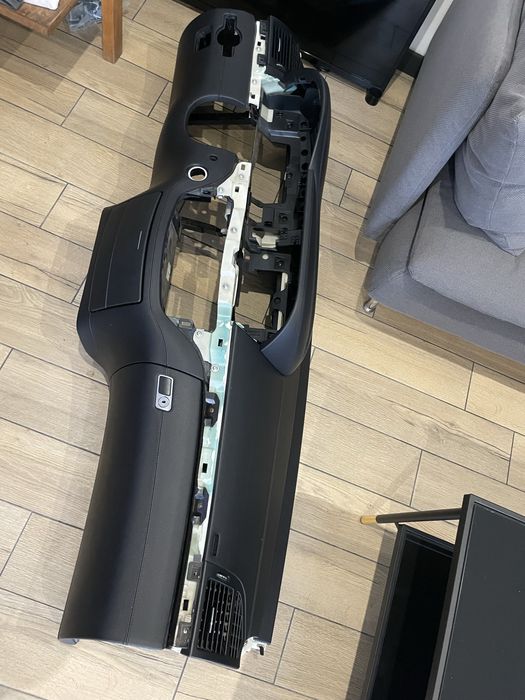 Шито табло, решетка с достроники др за W221