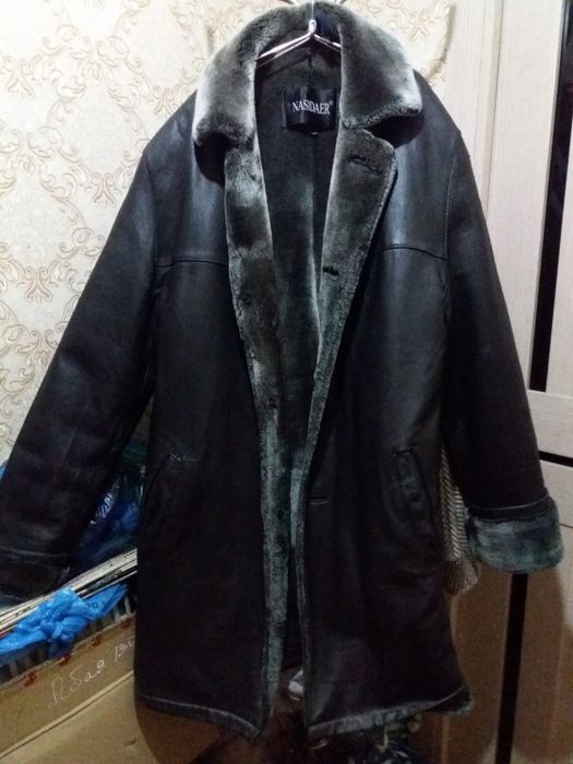 Продаю  стойку  от раковины новая  российская российский за 5000