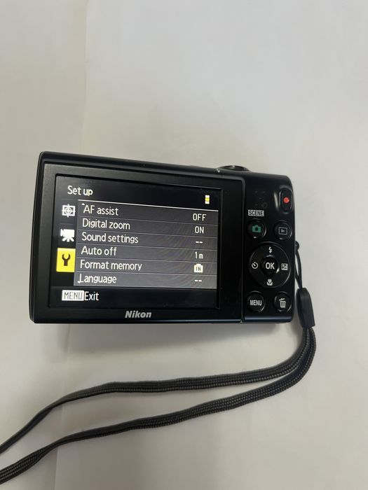 Nikon Coolpix 5100 5x optic zoom 12 mPx, afisare data si ora poze