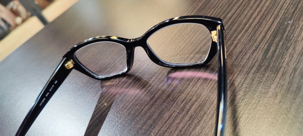Ochelari dama ,vedere +2,marca Vouge,noi
