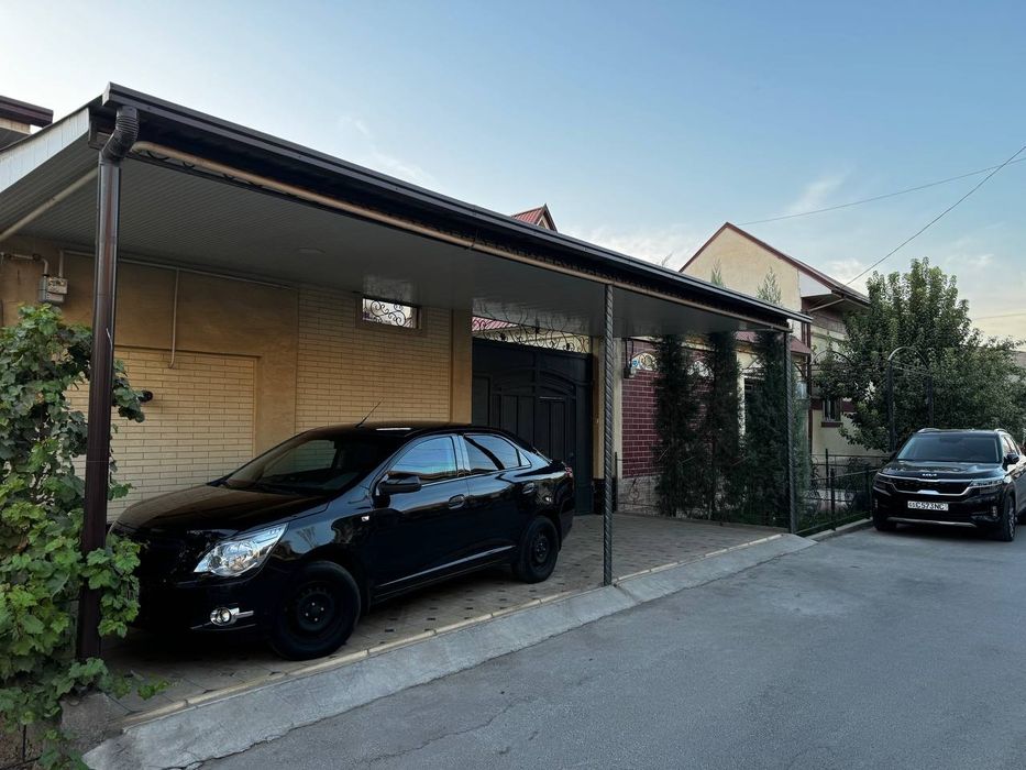 Shinamgina uy sotiladi