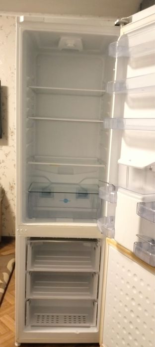 Frigider / combina frigirifica beko