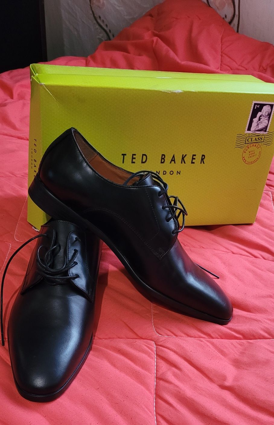 Vând pantofi Ted Baker London noi!