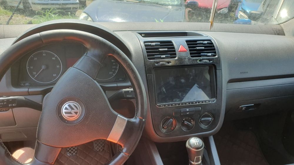 Dezmembrez golf 5 1.9 tdi bkc