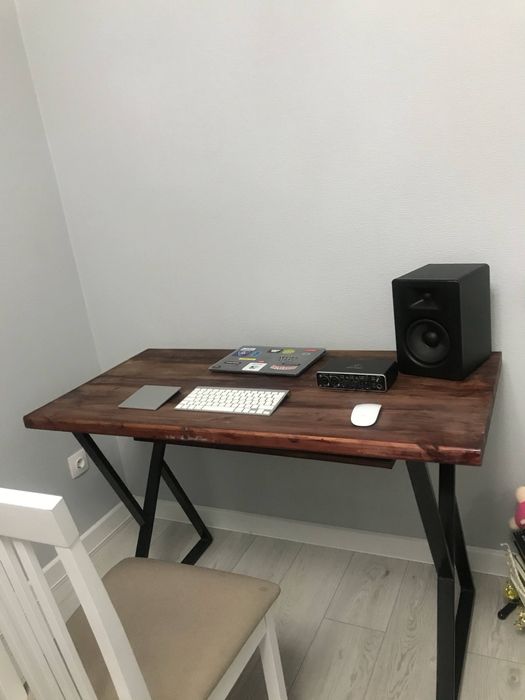 Деревянный стол лофт