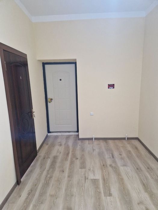 Kriti tomonda 2 xonali uy sotiladi