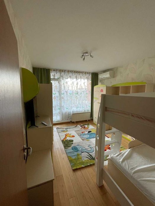 Дава се под наем Тристаен апартамент в София, Витоша - 111 кв.м за 899 € - Снимка #4