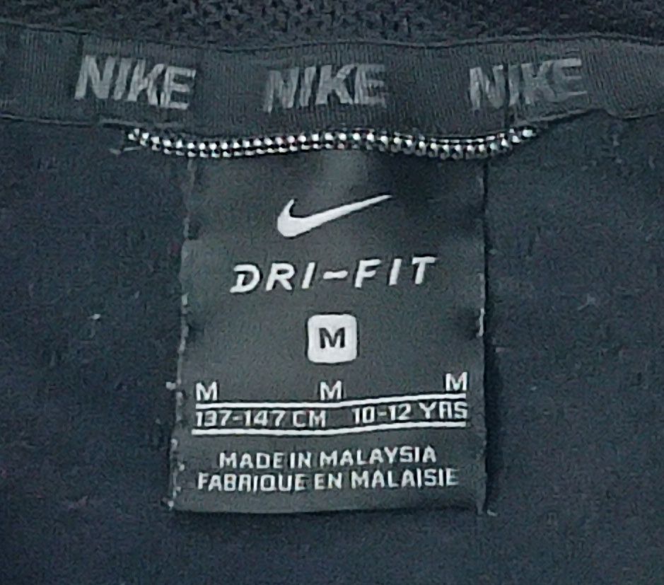 Nike DRI-FIT GFX Therma Hoodie оригинално горнище ръст 137-147см Найк