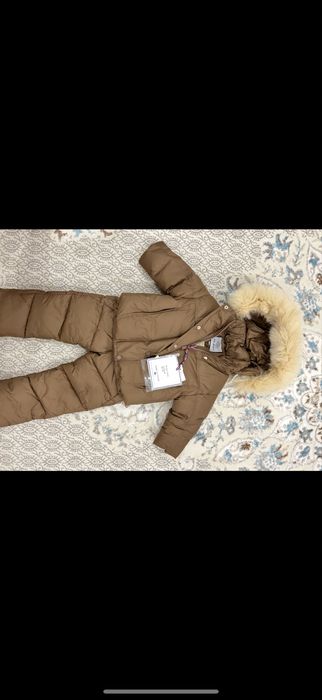 Продаю новую куртку с полукомбинезоном