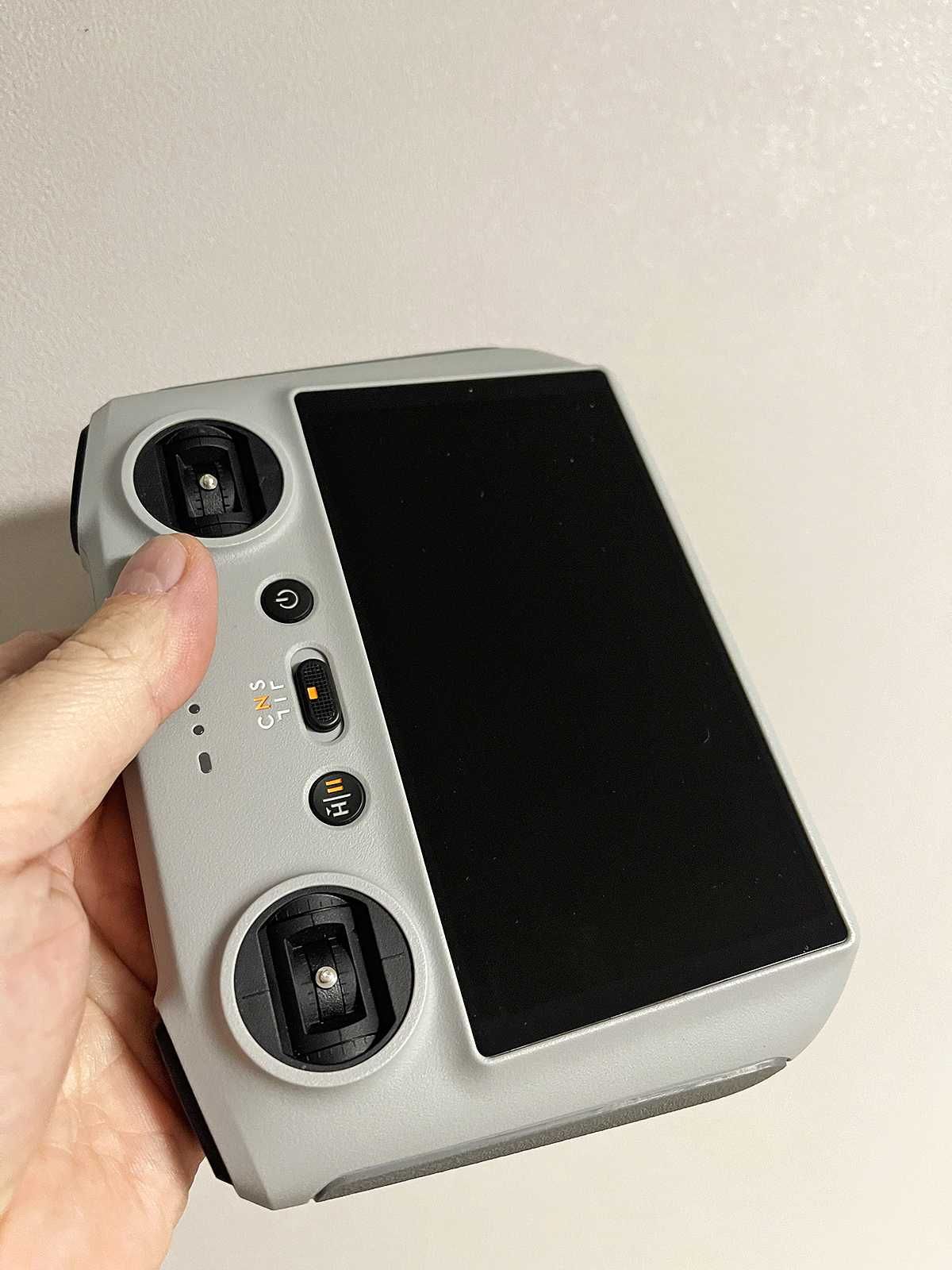 Дрон, квадрокоптер DJI Mavic 3 PRO, пульт RC (1 день в использовании)