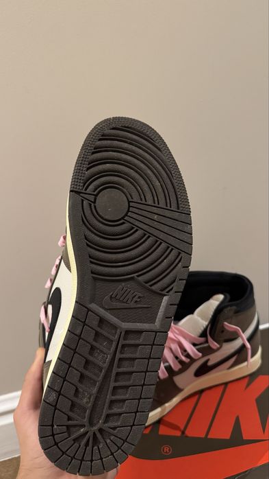 Jordan 1 Travis Scott 42