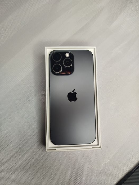 Срочно продам iPhone 16 Pro Max 256Gb Black Titanium, 100%, 27 циклов
