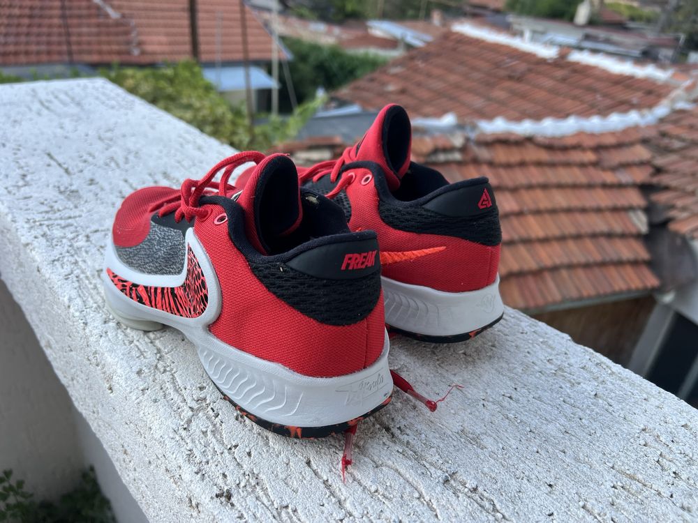 Nike Zoom Freak 38