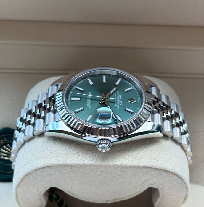 rolex datejust mint green dial 41,mm
