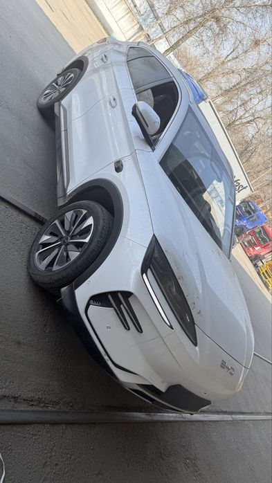 BYD HAN SMART 605 zapas hod 2025 kuzov nd40