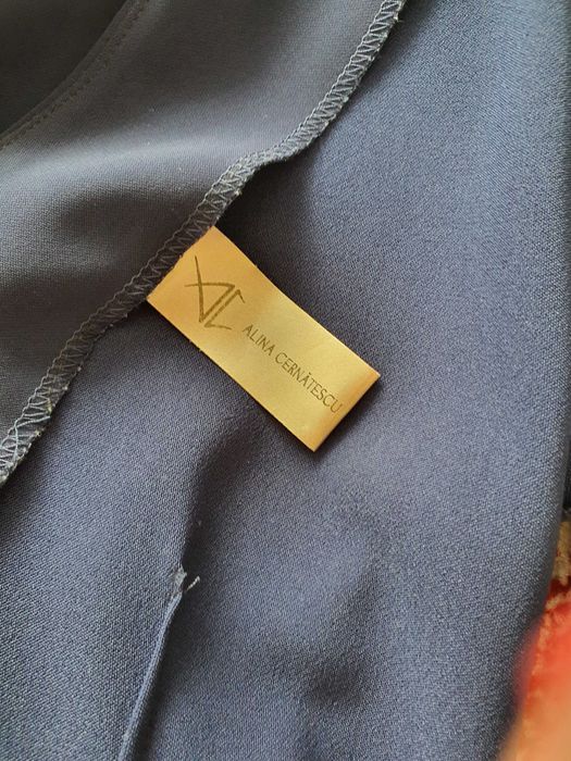 Vand rochie de ocazie alina cernatescu