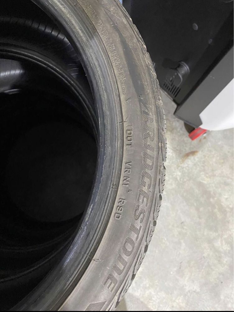 Anvelope iarnă Bridgestone 235/40 R19 DOT ~2019~