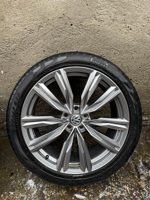 Roti volkswagen Tiguan jante R20 anvelope pirelli 235/45/R20