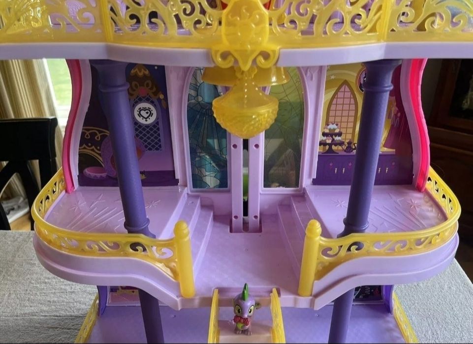 Scaune interior Magic Canterlot Cutie Mark My Little Pony pansionat.