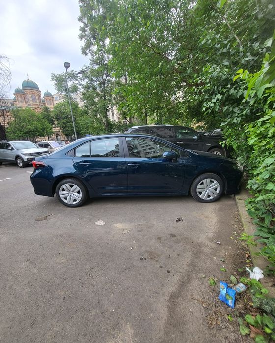 Închirieri Masini Electrice Hybrid Toyota Corolla  imobiliarenonstop