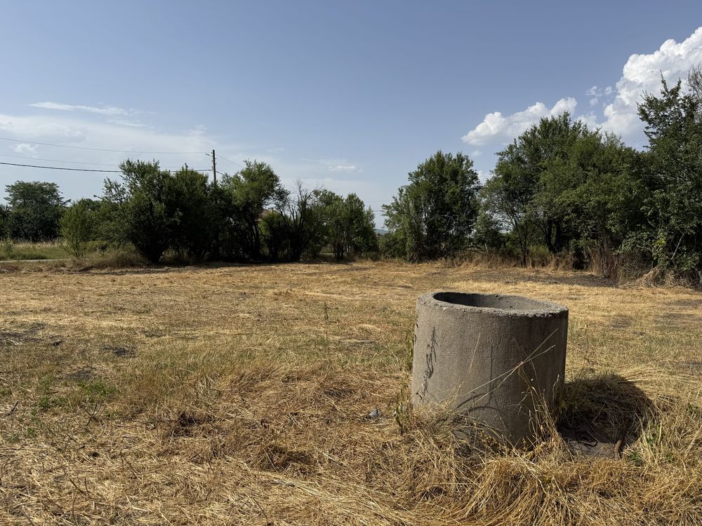 Парцел 1400кв/м с. Негованци,Радомир