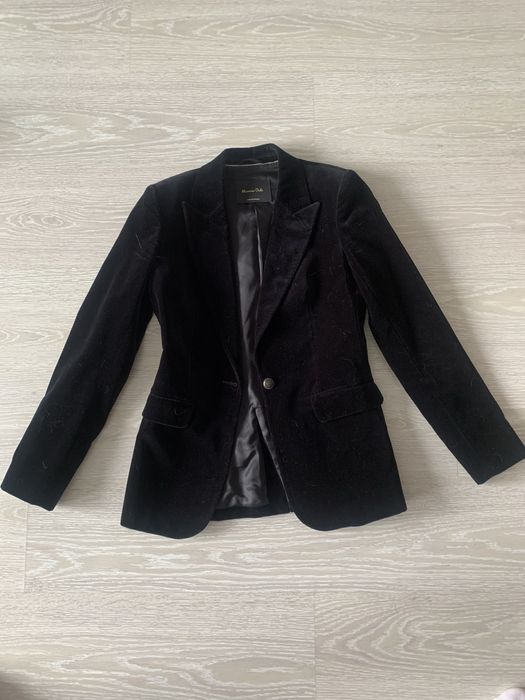 Продаю стильный бархатный пиджак