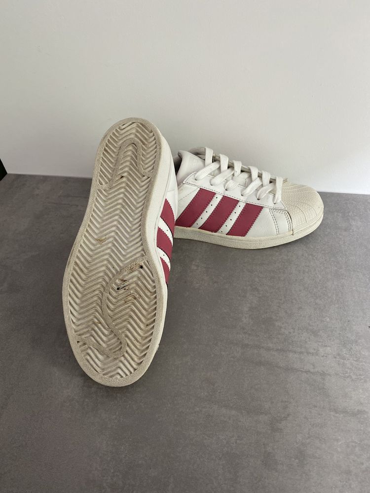 Adidas Superstar