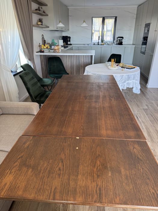 Masa lemn masiv extensibila