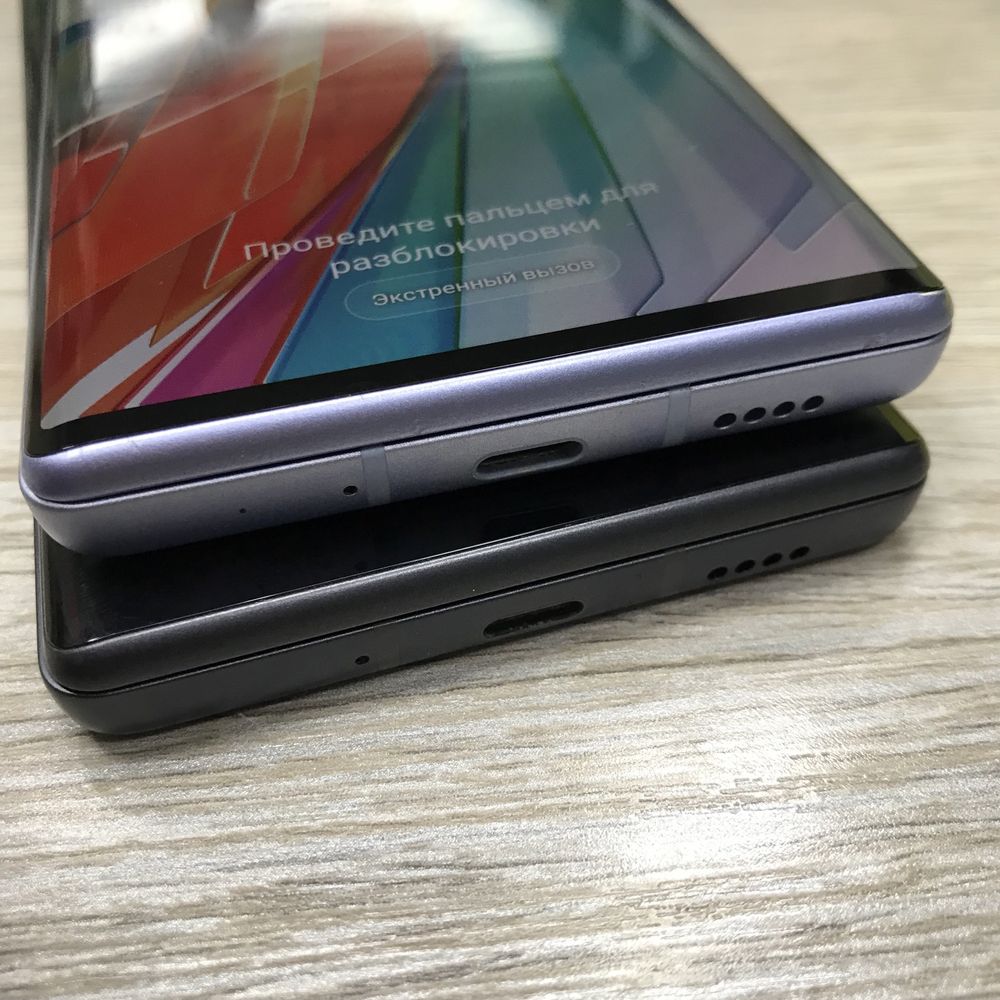 LG Wing 8/128GB vertalyot