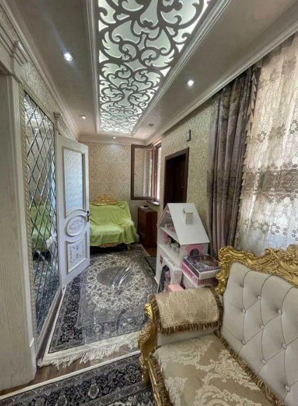 Квартира на Себзар -Анкара кебаб 5/1/5 общ пл 100м  балкон 2*6