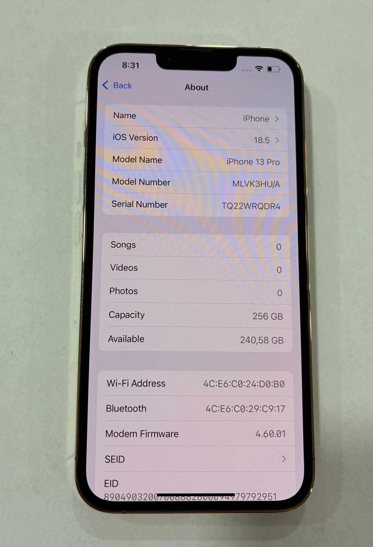 Продавам Iphone 13 pro 256gb