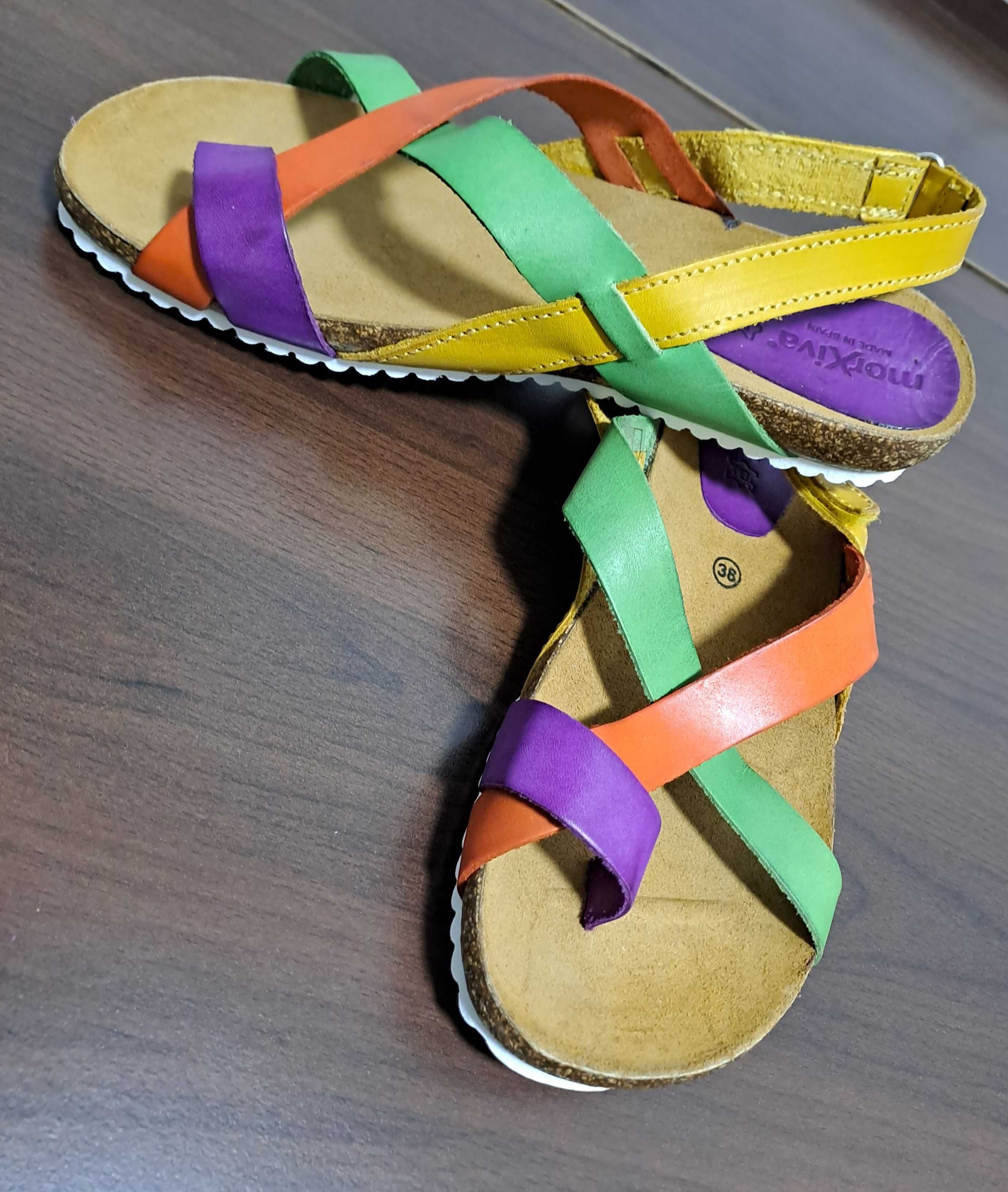 Sandale colorate