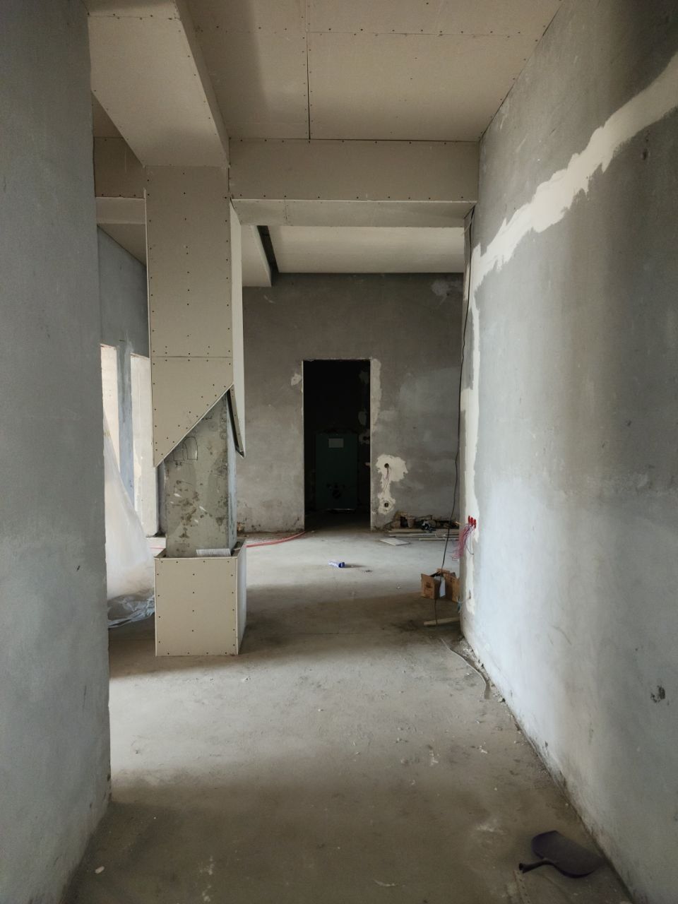 Продажа Напротив Паркентского базара  4х ком. 129 кв.м