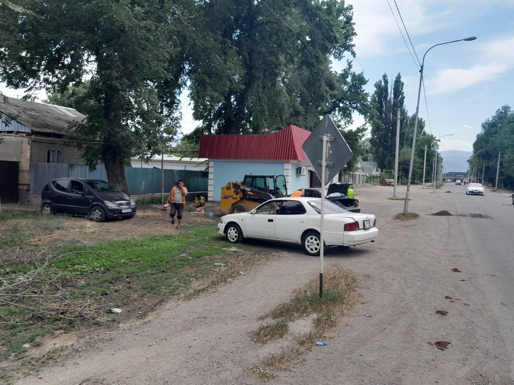 Продам Дом с бутиков срочно
