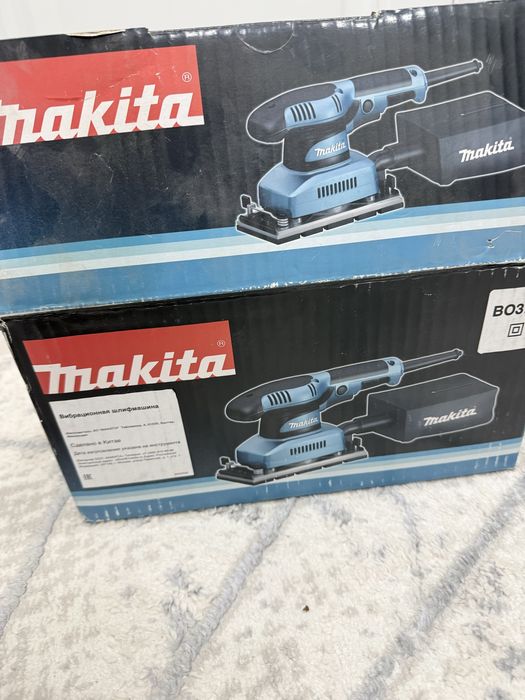 Вибрационая шлифмашинка