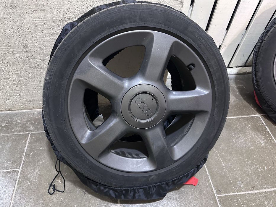 Roti audi R17, anvelope vara 235/45 r17