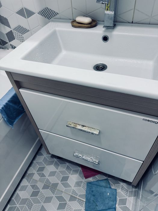 Раковина шкаф және тартпасымен