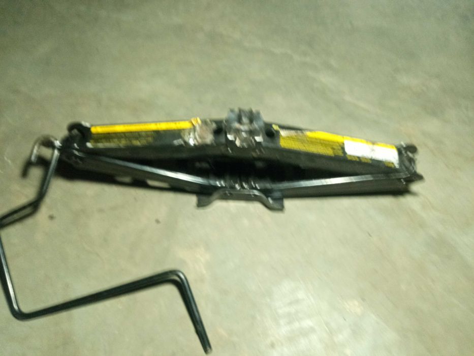 крик за повдигане на автомобили-25лв.