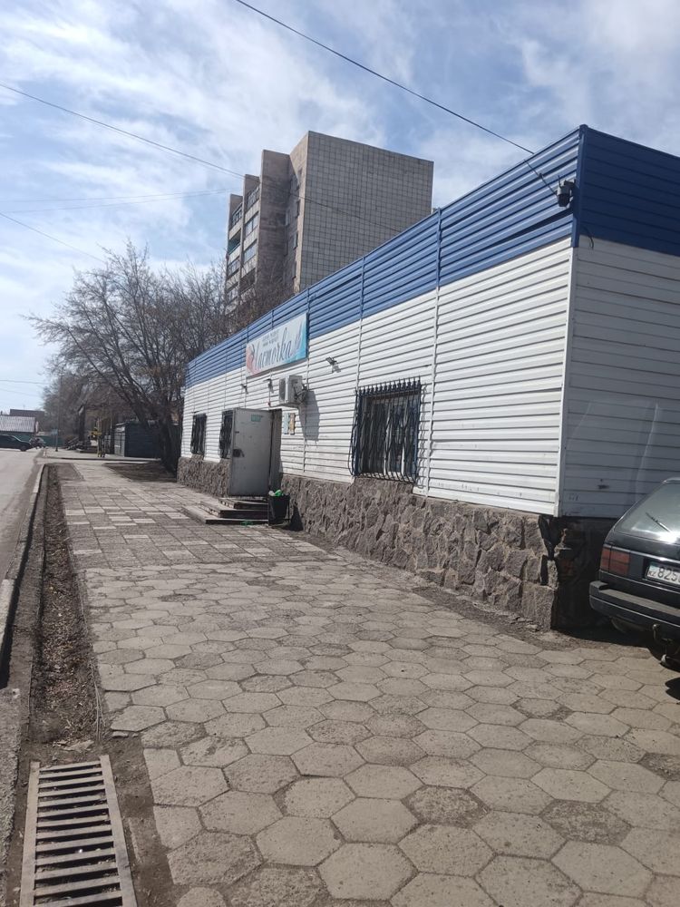 Здается в долгосрочную аренду отдельно стояшие здание микр 1А