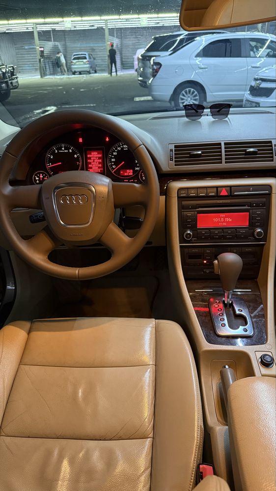 Audi A4 в идеальном состоянии