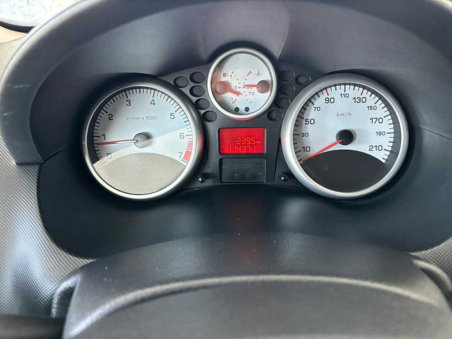 Peugeot 206 1.2 benzina