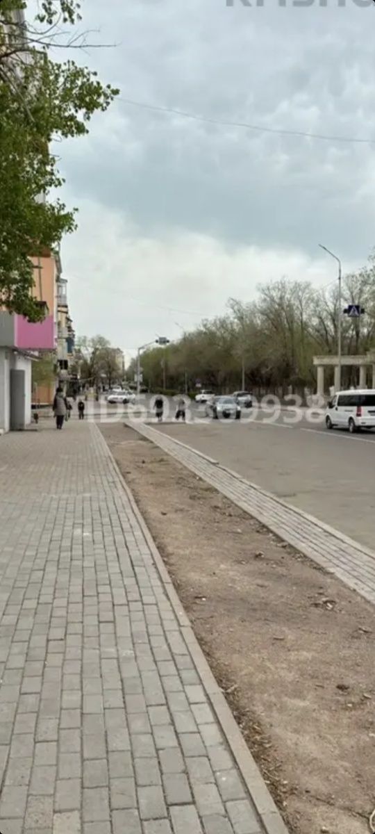 Продаётся 2 ком.кв. в центре возле рынка